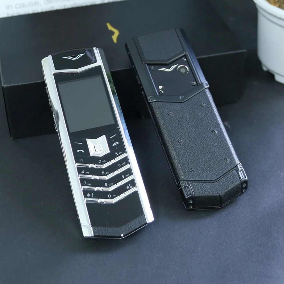 Telefono cellulare classico per anziani Elegante firma in metallo Cellulare fatto a mano Dual SIM Dialer Bluetooth Ebook Telefono per anziani di lusso