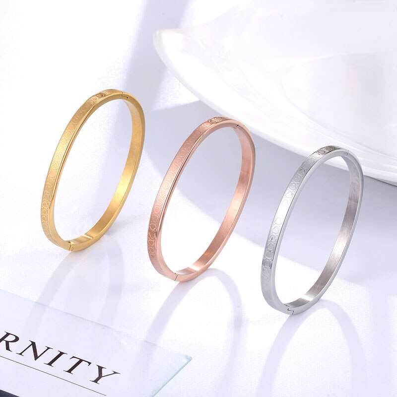 5cm de diâmetro bonito círculo pequeno coração pulseira para crianças alta qualidade aço inoxidável cor ouro jóias menina crianças presente