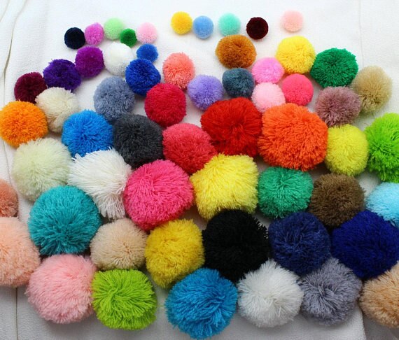 100 st löst garn pom poms 15mm-60mm pärlor, bollar, blommor pompom, blandad färg fluffiga bollar smycken charm sandal diy