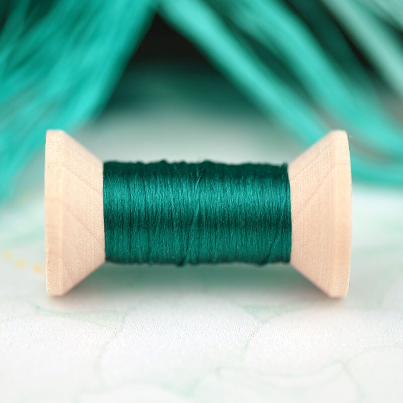 Hand-embroidered embroidery thread / silk thread / wrapped silk silk embroidery thread / spool / viridity: 7