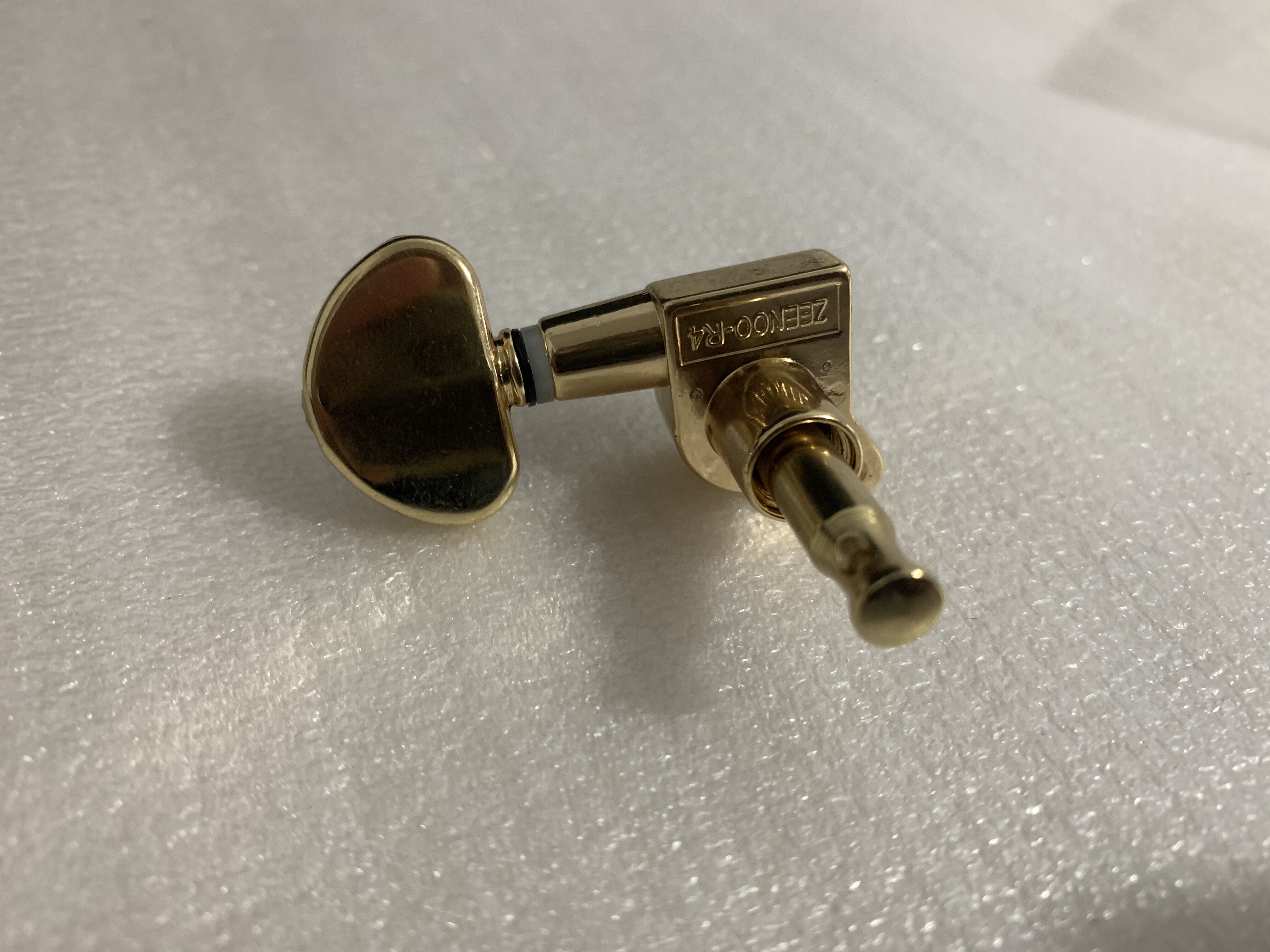 Genuine Set of (3L+3R) Machine Head/Tuners Gold Color for Electric Guitars Made in Korea
