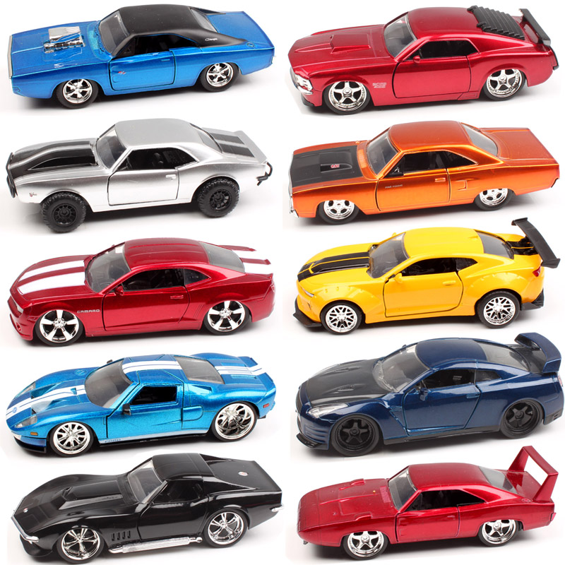 1:32 Bilancia Jada Plymouth Chevy Belair Camaro Dodge Charger ford mustang Pontiac Nissan GTR Giocattoli pressofusi e veicoli modello di auto giocattolo