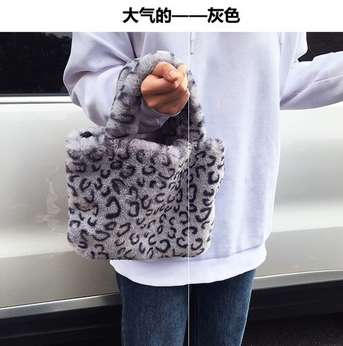 Kæde stor overdådig håndtaske søde tasker skulder crossbody taske kvinde leopard kvindelig taske messenger bag blød varm pels taske: 5