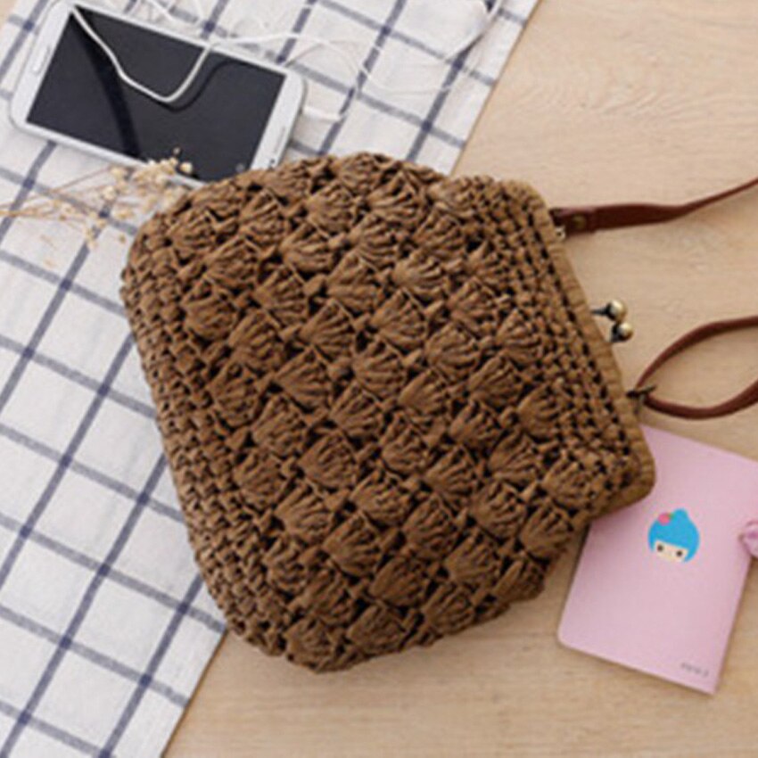 College wind vintage brass buckle shoulder woven bag shell crochet messenger straw bag travel leisure beach bag