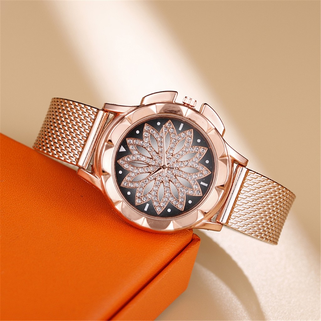 Vrouwen Horloges Mode Dames Stalen Riem Horloge Wilde Dame Creatieve Mode Mode Vrouwen Rose Gouden Bloem Strass Horloges