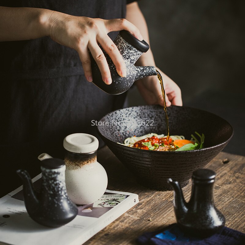 Japanese Style Ceramic Retro Black Soy Sauce Pot Small Vinegar Pot with Lid Sauce Jar Bottle Tableware