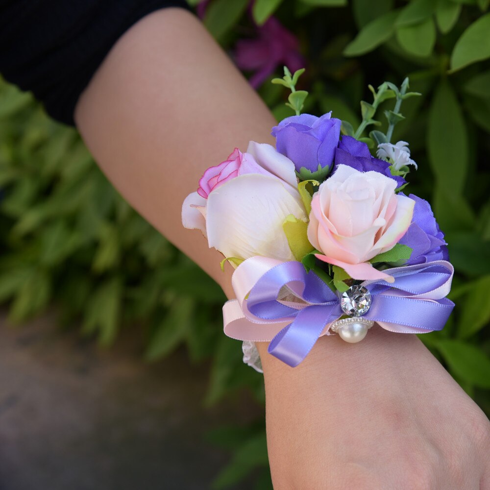 Kyunovia bryllup brudgomme knaphul revers nål blomst boutonniere brud armbånd prom tilbehør tilbehør fest håndled corsage  fe67: Håndledsblomst