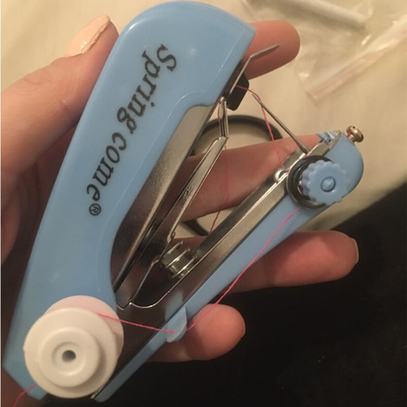 Portable Manual Mini Sewing Machine Simple Operation Home Travel Embroidery Manual Portable Mini Sewing Machine