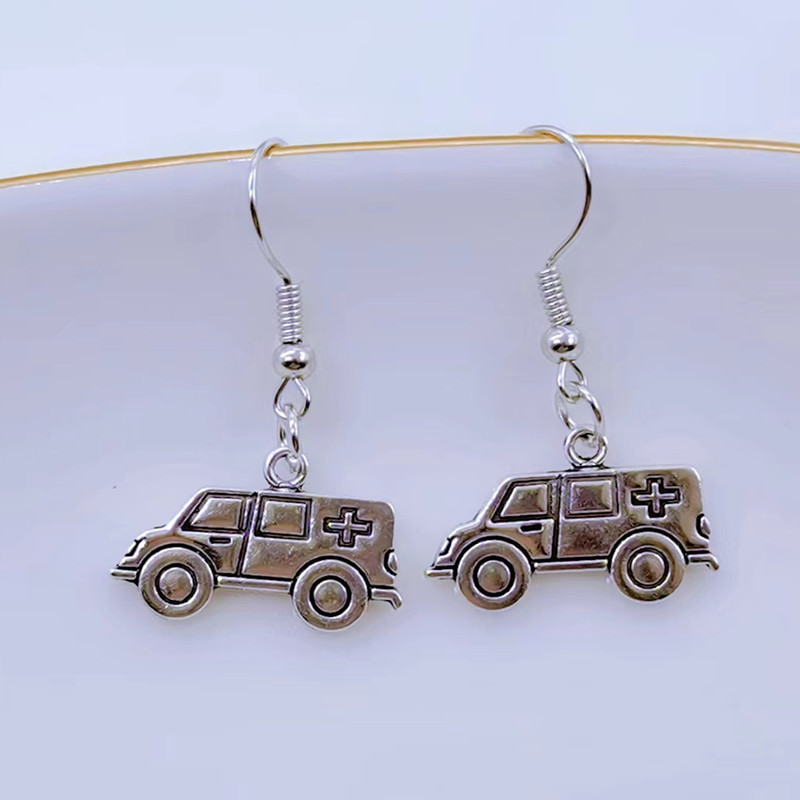 Charm enamel earrings syringe nurse cap stethoscope doctor nurse decoration earrings doctor nurse earring: Light Yellow Color