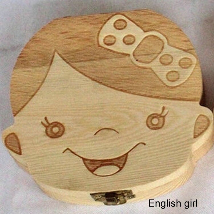1 stk spansk engelsk russisk baby træ tandkasse mælketænder opbevaring indsamle legetøj tænder navlestreng gem legetøj til baby barn: Engelsk pige