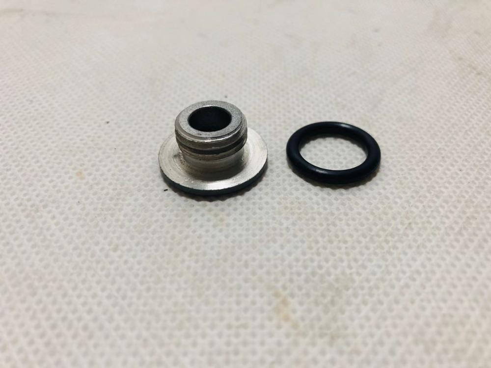 Benelli BJ500GS-A TRK502 tapa de tornillo de cubierta de estator de motocicleta con sello de aceite