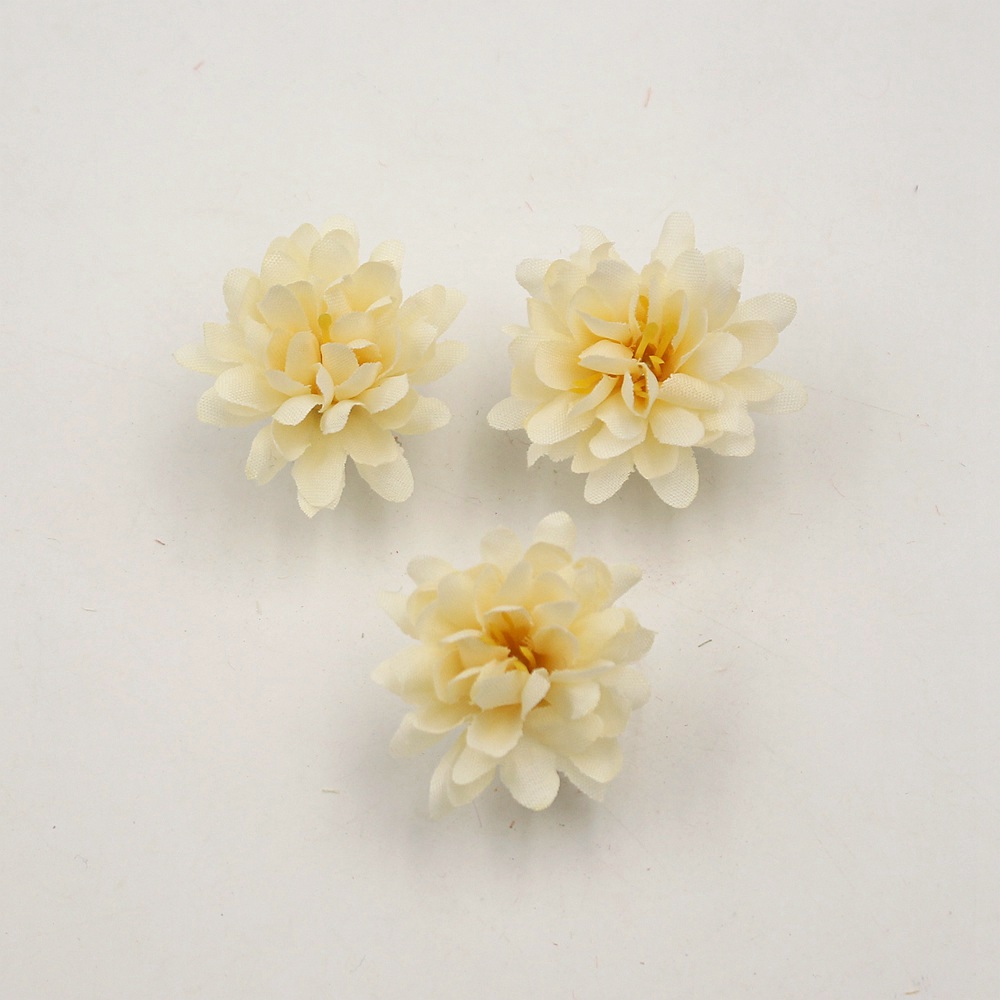 20 st 3cm sidenkonstgjord blomma nejlika blomhuvud flerfärgad valfri bröllopsscen heminredning gör-det-själv blommig: Mjölkvitt