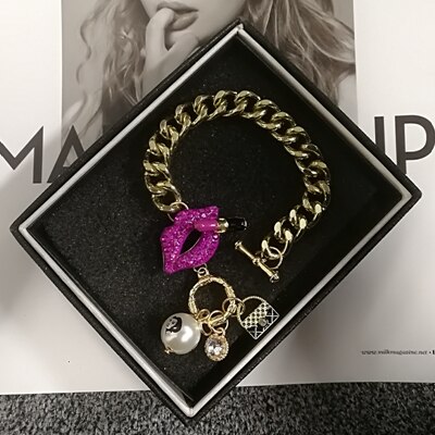 Pulsera de cinco cadenas de cristal de estilo coreano Mimiyagu, pulsera de perlas de flores para mujer: kiss