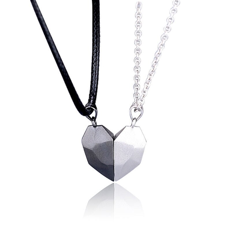 2Pcs Minimalist Lovers Matching Friendship Heart Pendant Couple Magnetic Distance Faceted Heart Pendant Necklace Jewelry