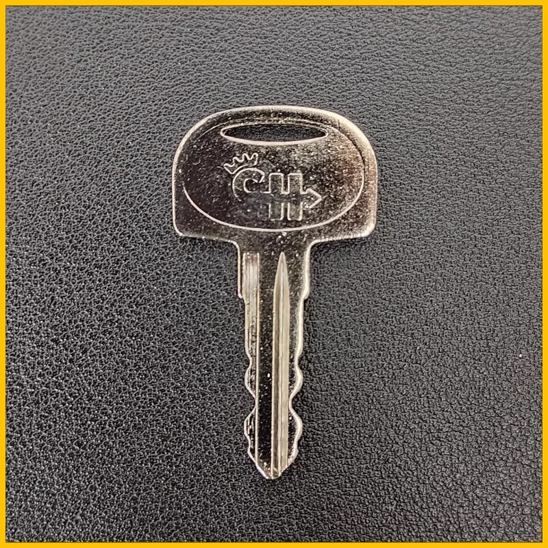 Baggerschlüssel für Sany Start Ignition 55 60 75 135 215 Werkzeugkasten Kraftstofftank Universal Türschloss: Black