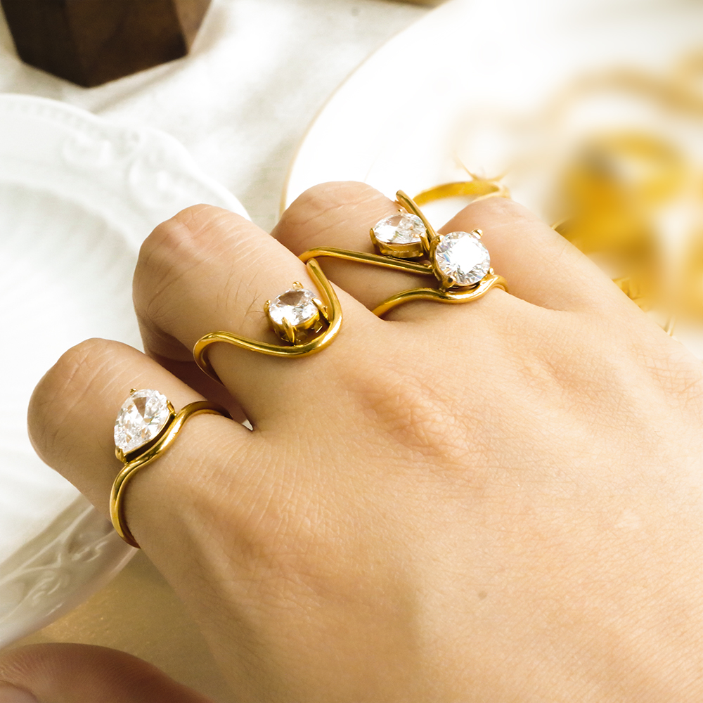 Elegante anello con zircone goccia d'acqua per – Grandado