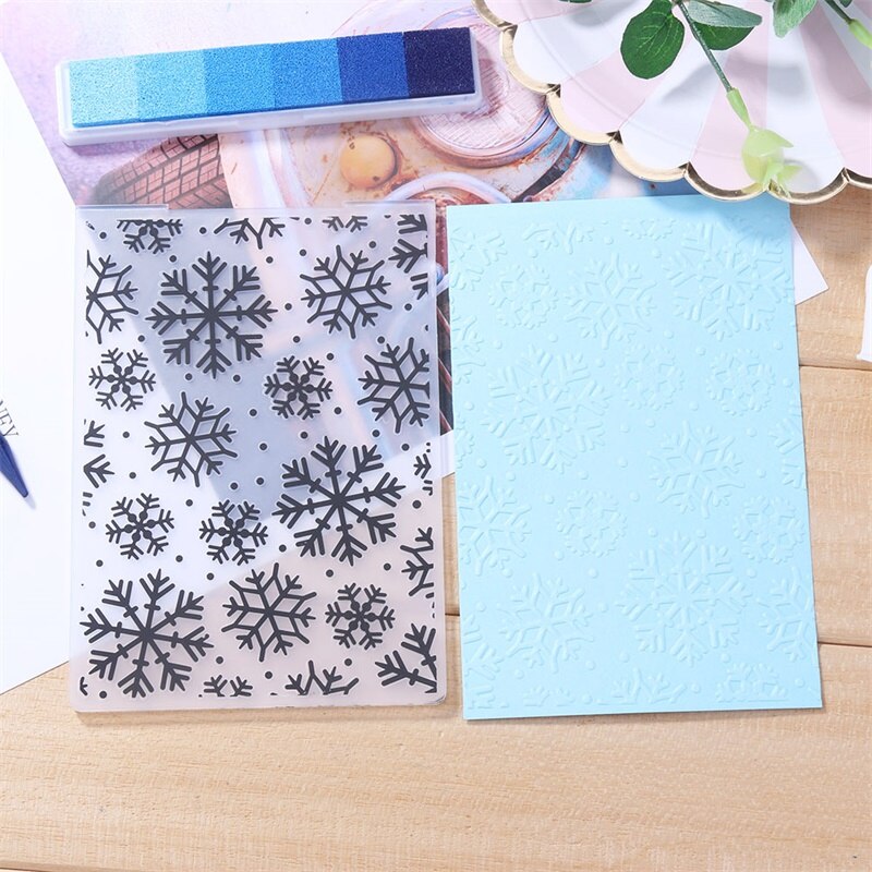 Christmas Snowflake Plastic Template Craft Embossing Folders for DIY Scrapbooking Album and Paper Card Making Decoration Supplie
