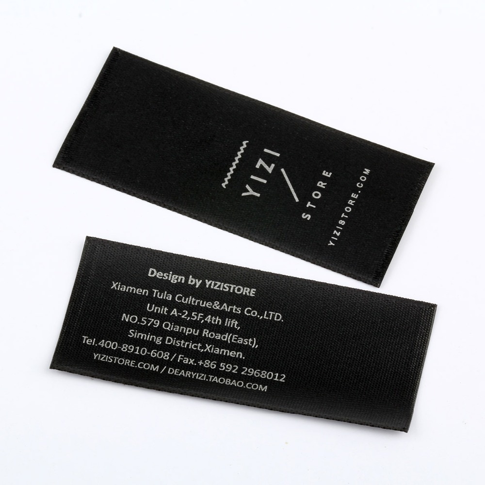 1000pcs Custom Garment Care Labels Black Coth with Silver Printing Wash Label for Clothing