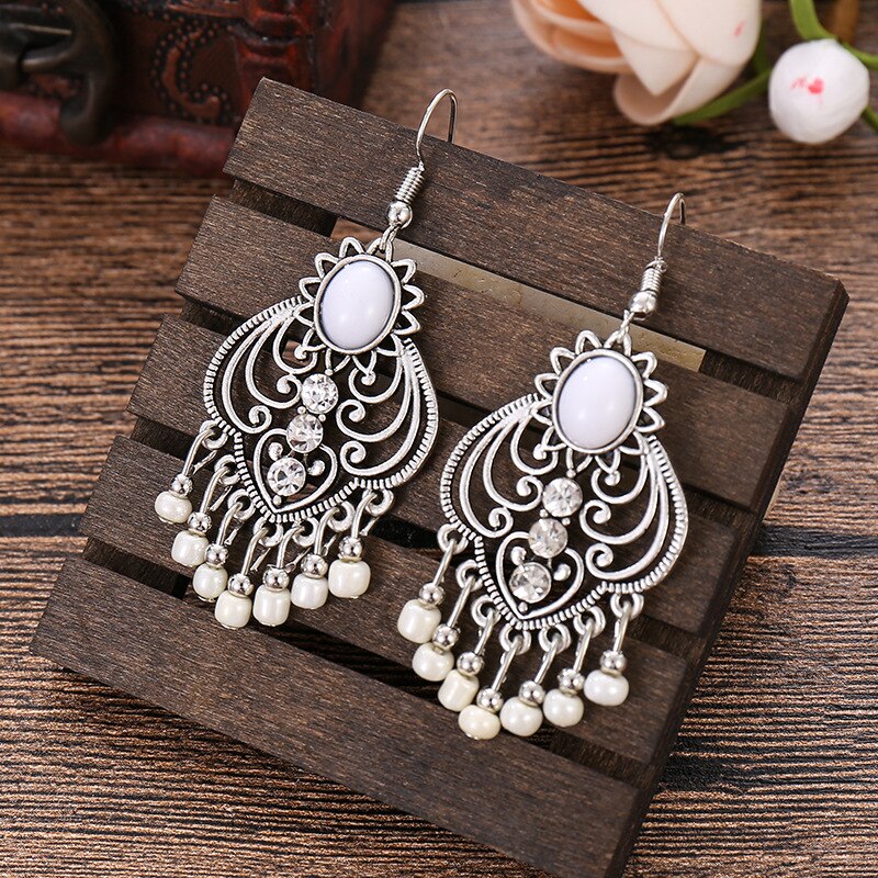 Niebieski Rhinestone etniczne kolczyki paw indyjska biżuteria w stylu Vintage srebrny kolor kryształu dynda wiszące kolczyki dla kobiet Pendientes: White