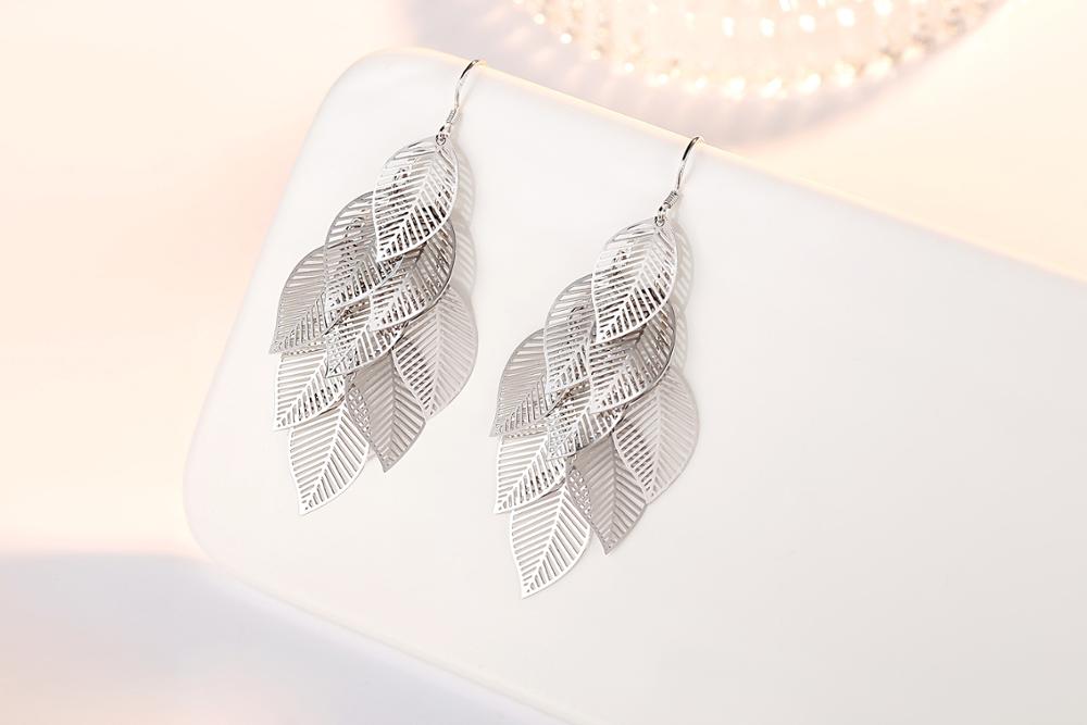 100% 925 Sterling Silver Trendy Hollow Foglie Pianta Femminile Orecchini A Pendaglio di Promozione Dei Monili Delle Donne Non Tramonterà Mai spedizione del Regalo di Goccia