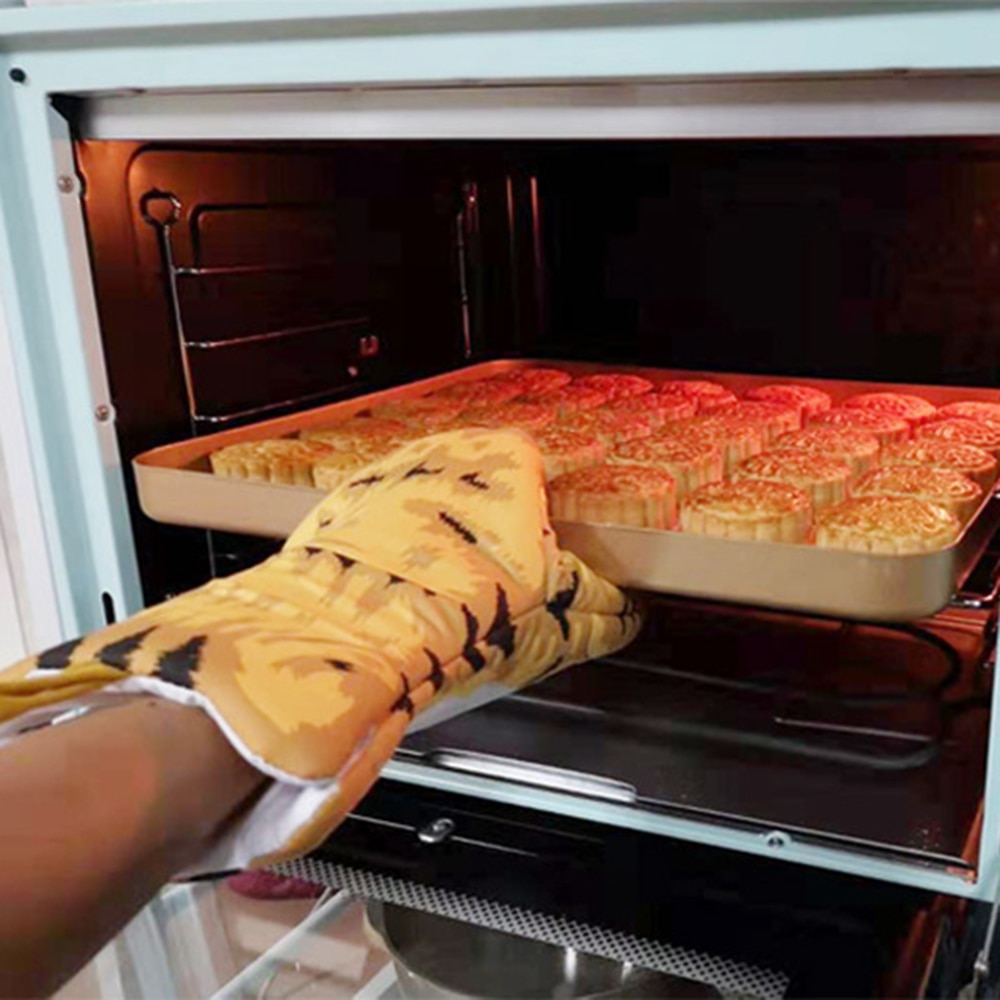 3D Cartoon Cat Paws Oven Mitts Long Cotton Baking Insulation Gloves Microwave Heat Resistant Non-slip Kitchen Gloves