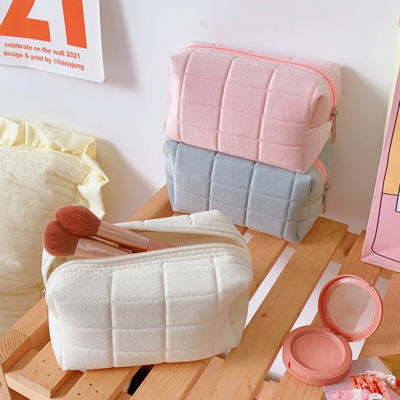 Neceser de viaje de terciopelo con cremallera para mujer, bolsa de aseo para maquillaje, bonita, de Color sólido