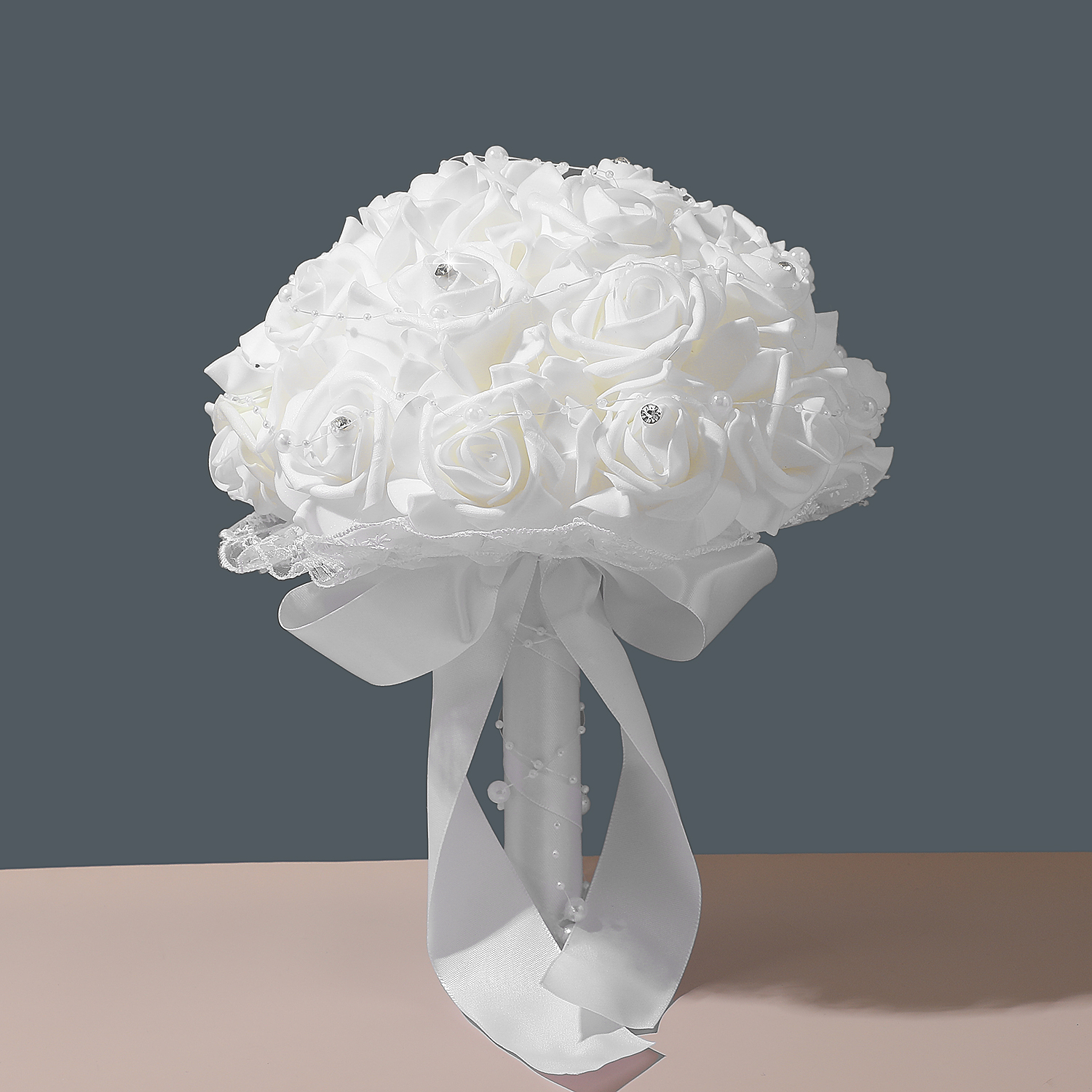 Elegante Rose mit Blumen, Braut, Hochzeit, Brautjungfer, Hochzeitsstrauß, handgefertigte Hochzeit, Kirchendekoration: Ursprünglich Titel
