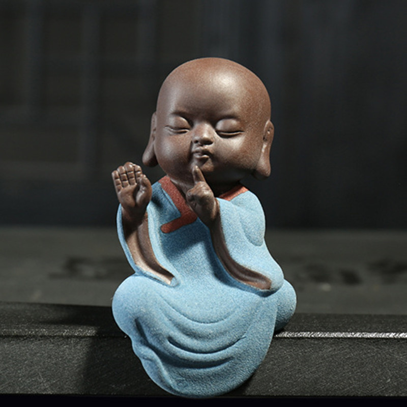 Paars zand thee huisdier monnik zen sierlijke sculptuur accessoires huisdecoratie artistieke decoratie boeddhabeeld.