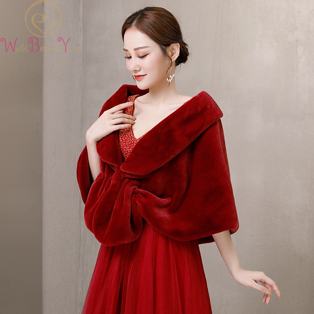 Marche à côté de toi boléro bordeaux fête de mariage Cape accessoire fausse fourrure boléro Novia Stock Wrap