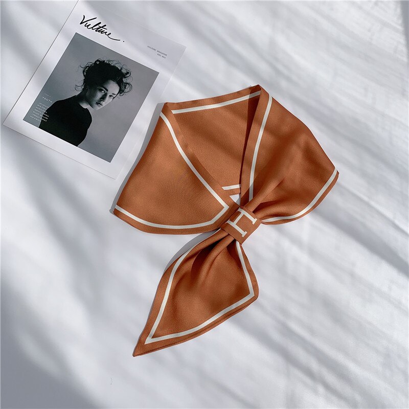 8 Kleuren Selecteren Vrouwen Effen Kleur Haar Sjaal Mode Haar Banden Gestreepte Sjaals Lady Decoratie Zijde Hoofddeksels Banden: Solid Color-Caramel