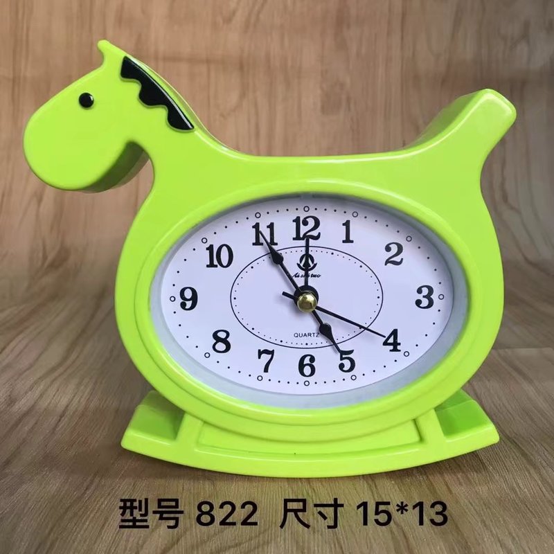 Modern Originality Small Clock Lovely Children Desk Clock Christmas Student Year Pendulum Jewelry 3DNZL08