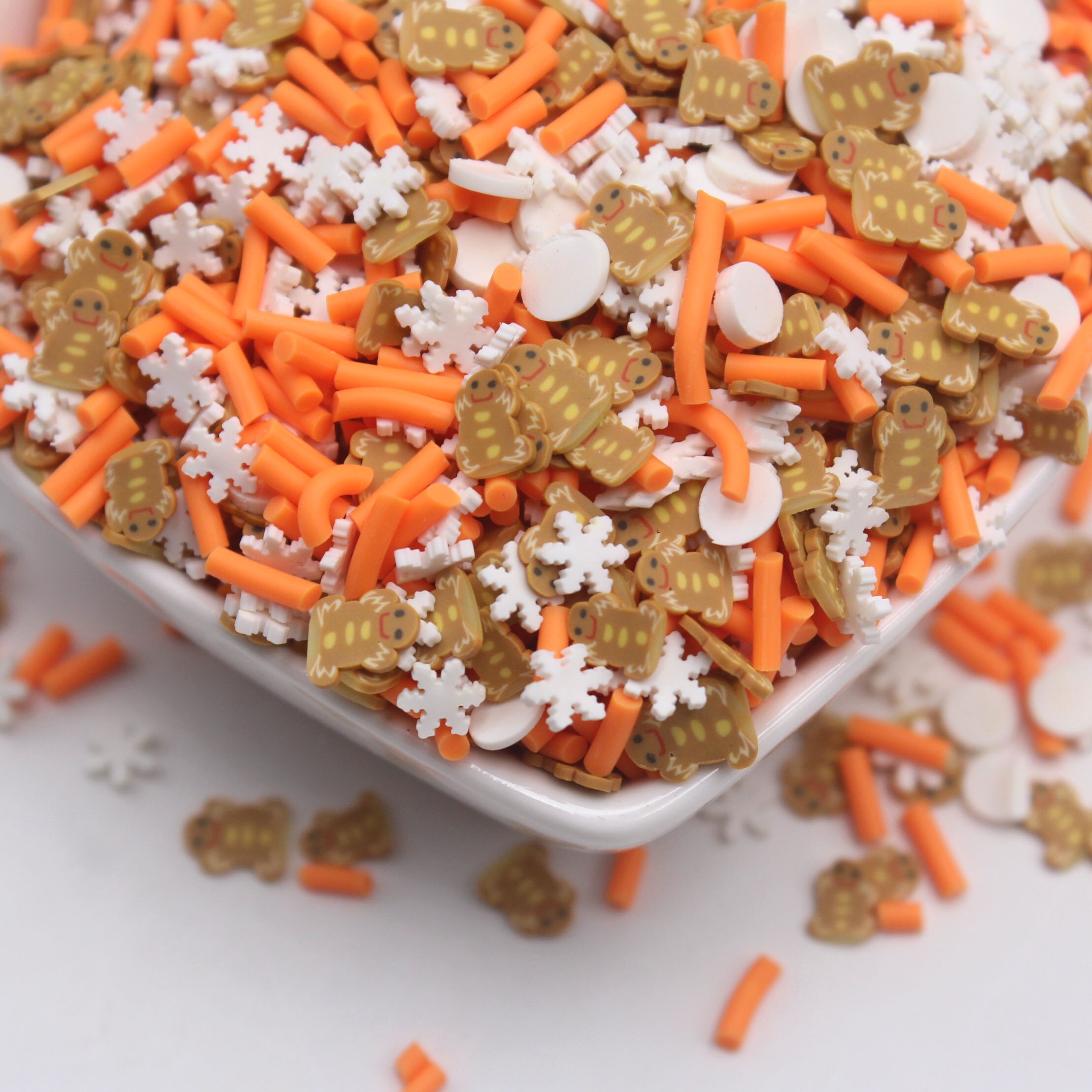 100g/Lot 5mm Christmas Gingerbread Man Snowflake Polymer Clay Slices Mixture Sprinkles for DIY Crafts