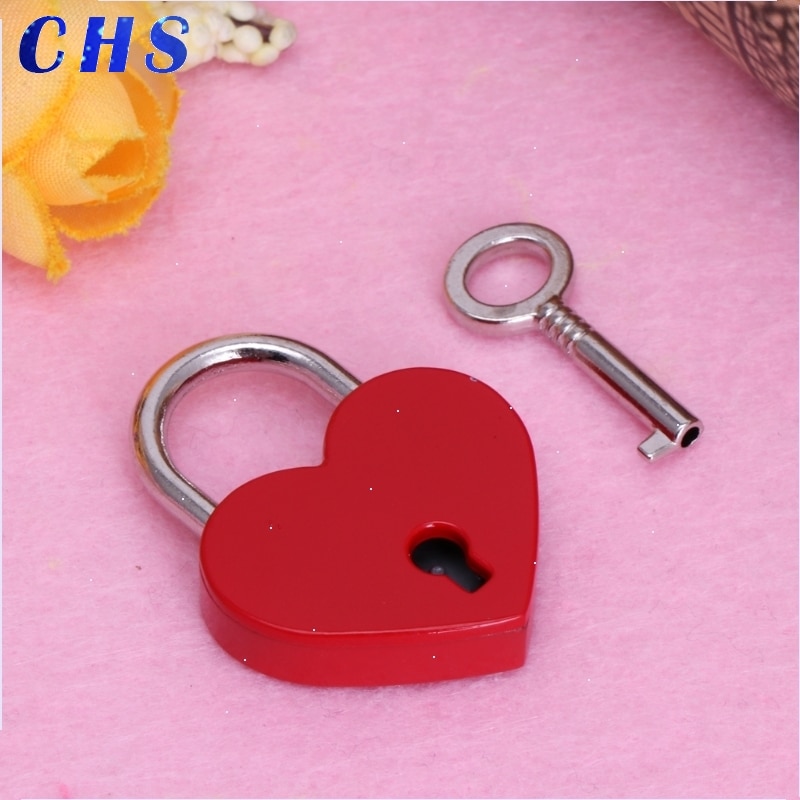 Heart Shape Vintage Old Antique Style Mini Archaize Padlocks Key Lock with Key Metal Twist Lock for Bags