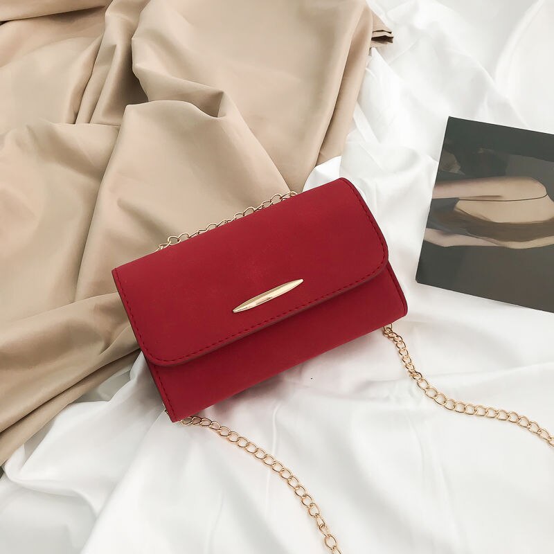 Vrouwen Schoudertassen Matte Pu Lederen Vintage Elegante Ketting Flap-Tas Toevallige Stijlvolle Crossbody Lovertjes Ontwerpen Retro Tas: Rood