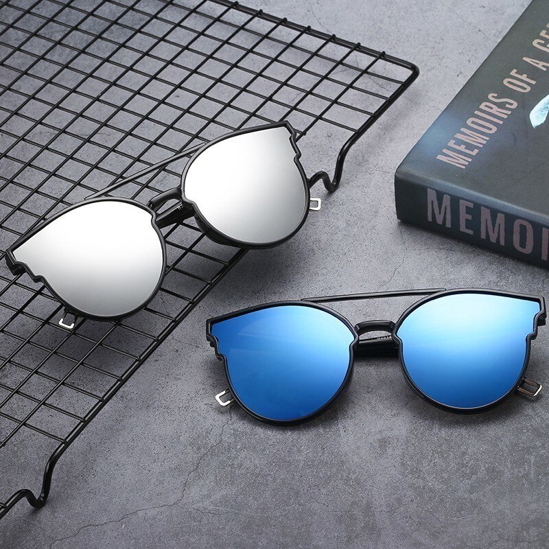 Gafas de sol de ojo de gato negras sexis para mujer, gafas de sol de famosa de lujo, nuevas gafas de sol de para mujer, gafas de sol pequeñas de doble haz UV400
