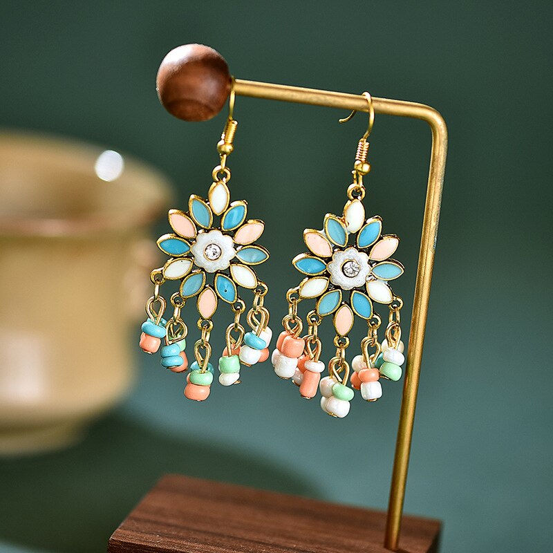 Bohemian Ethnic Flower Ladies Earrings for Women Boho Vintage Alloy Carved Beads Tassel Dangle Earrings Indian Jewelry: E1949-5 mixing