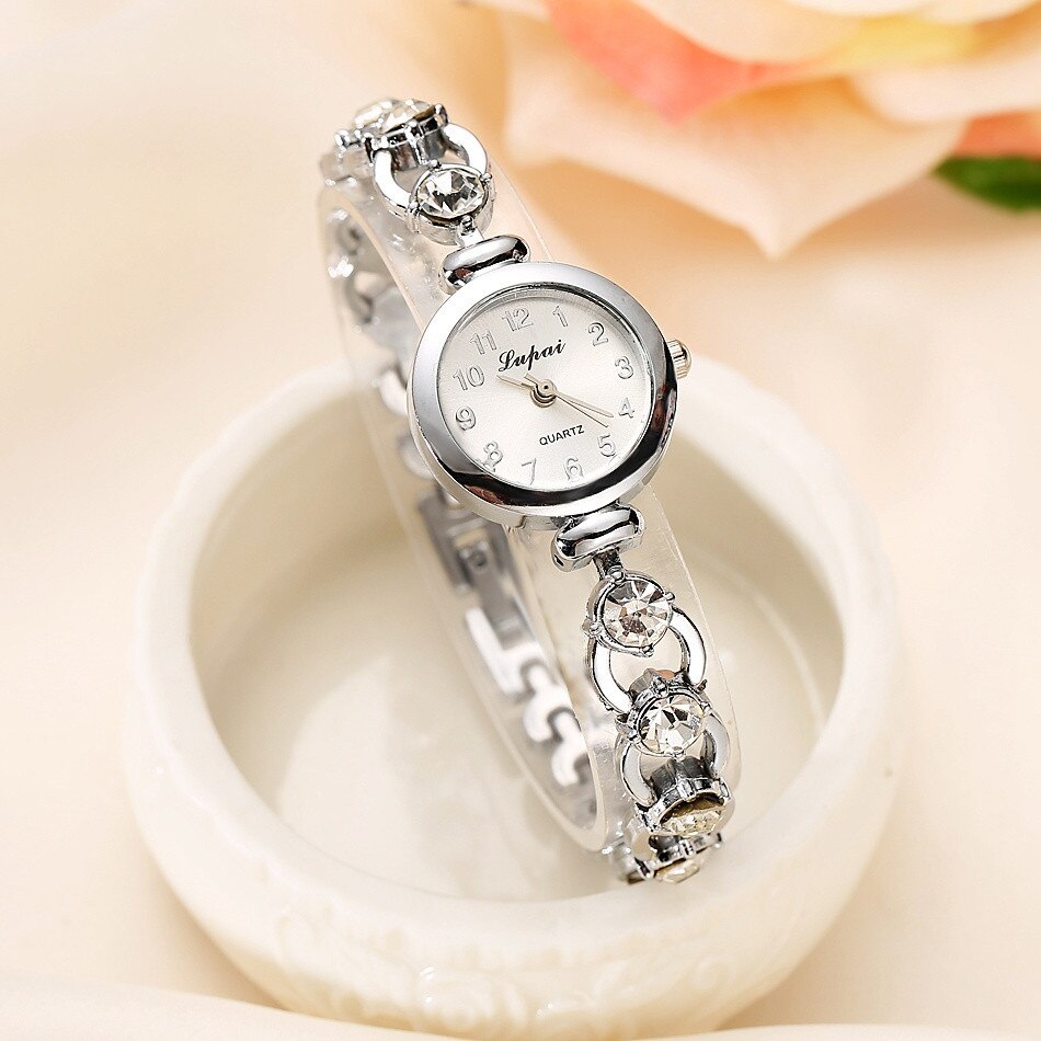 Hotest Ladies Simple Quartz Alloy Watches Analog Women Bracelet Montre Wrist Watch Montres Femmes
