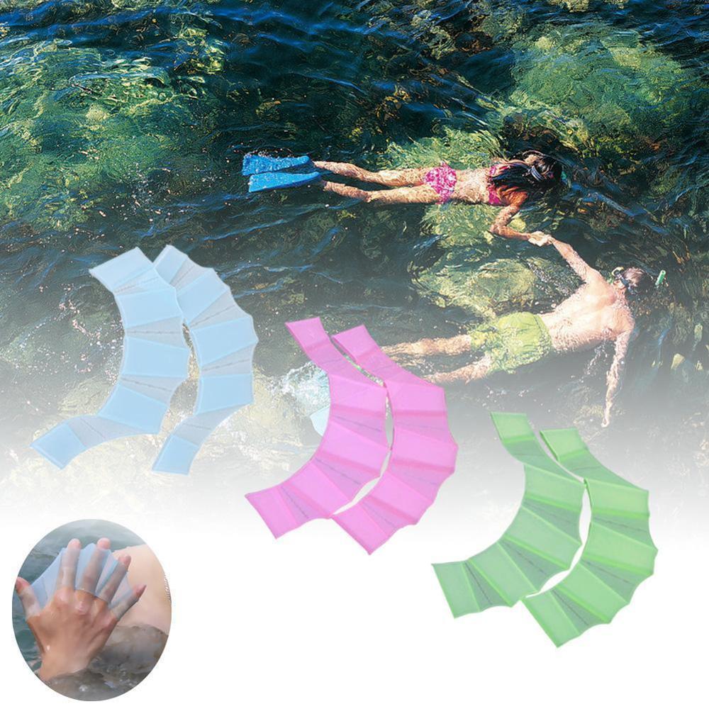 1Pair Frog Type Silicone Girdles Swimming Hand Fins Flippers Finger