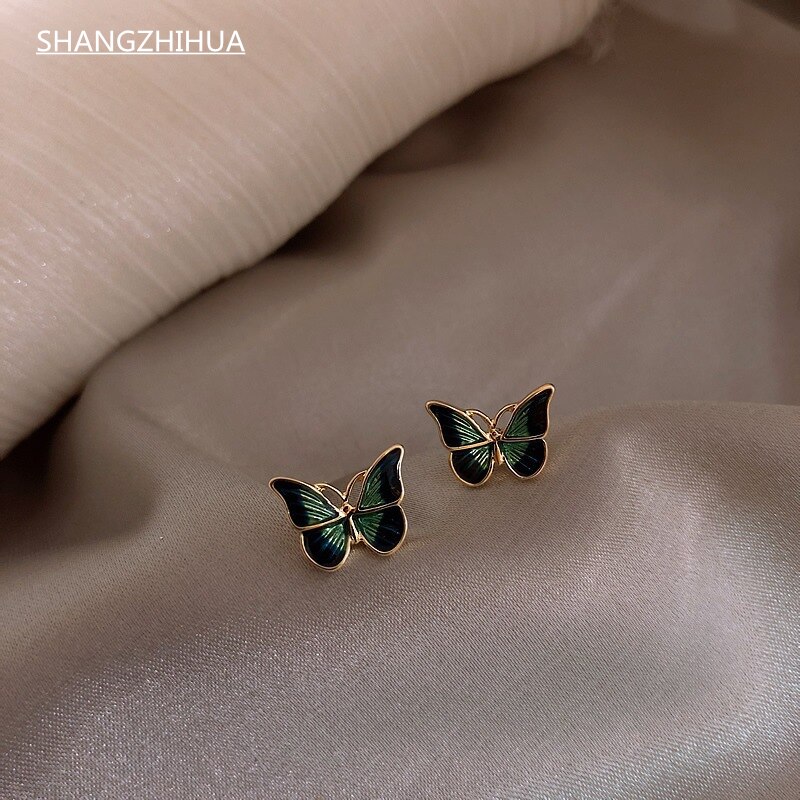 The Butterfly Earrings Heart Ins Stud Earrings Stereo Feeling, Small Earrings Push-back Metal Small Pure and Fresh Girl Women