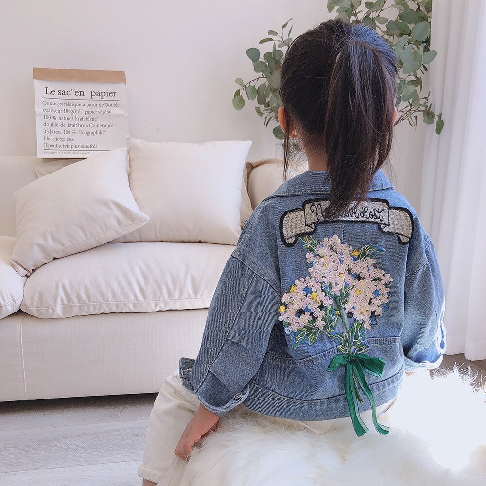 Baby mädchen Denim jacke neue blumen Denim kleidung Denim jacke herbst zurück gestickte Denim kleidung verlieren jacke mädchen Mantel