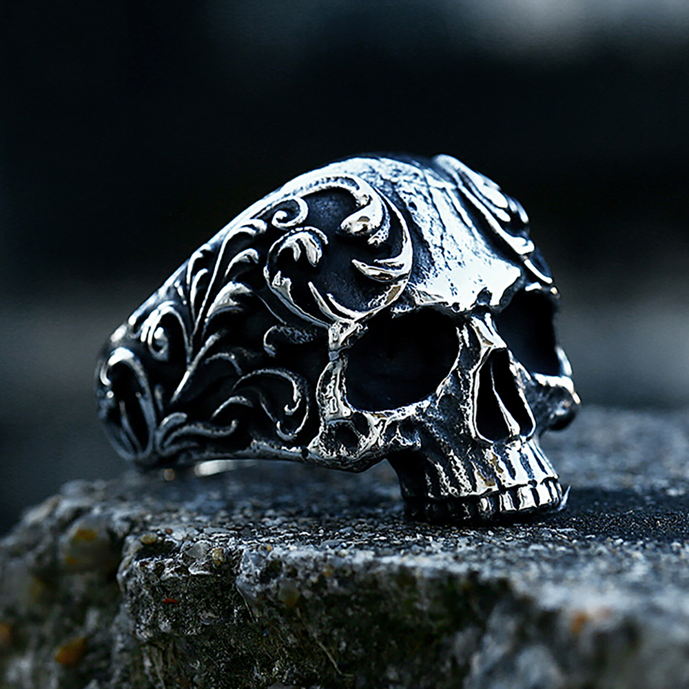 Anillo de calavera tallada gótica Vintage a la para hombres y mujeres, anillos de calavera de acero inoxidable 316L Punk Hip Hop, joyería de amuleto de motorista