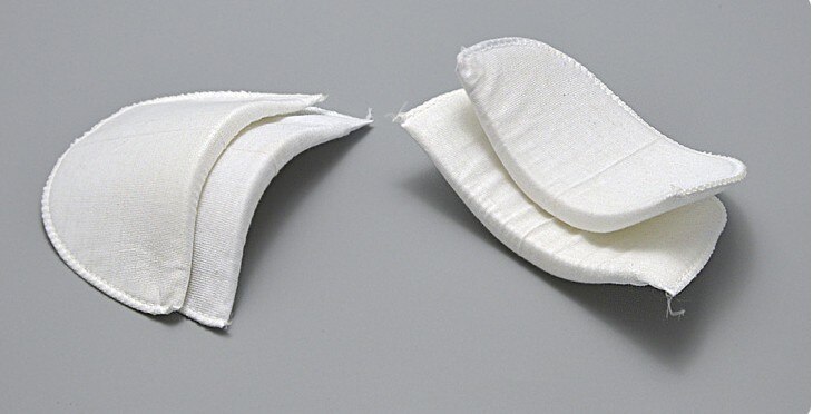 20 paar/partij 14*8*1cm zwarte witte spons schoudervullingen voor zomerkleding mannen vrouwen t-shirt naaien knutselen doe-het-zelf accessoires 1531