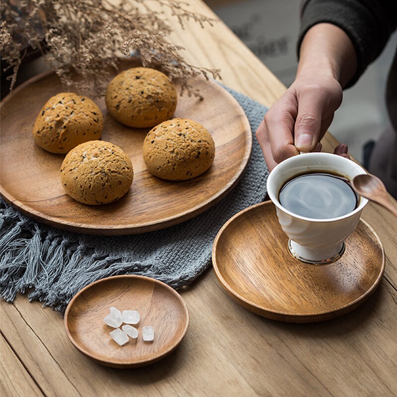 Naturlig tre runde tallerkener håndlaget dessert frukt brød tallerken tallerken brett snacks tallerken suppe retter te brett servise