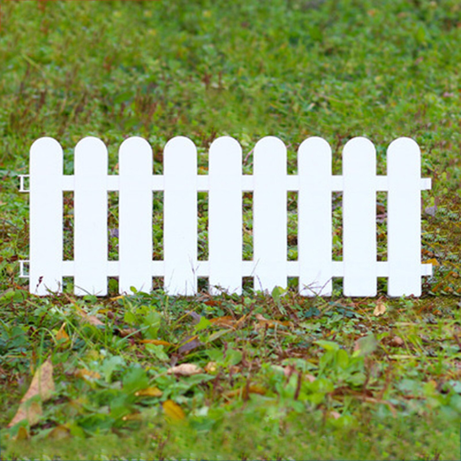 White Protective Fence PVC Garden Fence DIY Detachable Spliced Picket Modern Terrace Yard Decoration Weatherproof Outdoor Fence