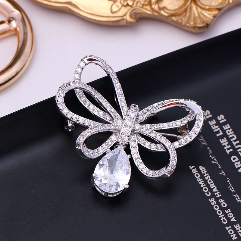 verrotten Bäume Frauen Bowknot Brosche Elegante Luxus AAA kubisch Zirkon Revers Stift Schmuck