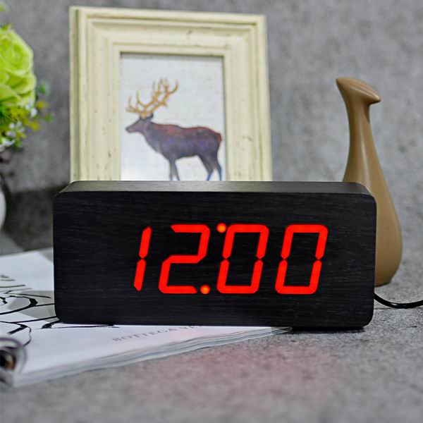 Jinsun Digitale Klokken Led Houten Despertador Moderne Vierkante Kleurrijke Wekker Met Temperatuur Voice Control Desktop Sensor: Black-Red