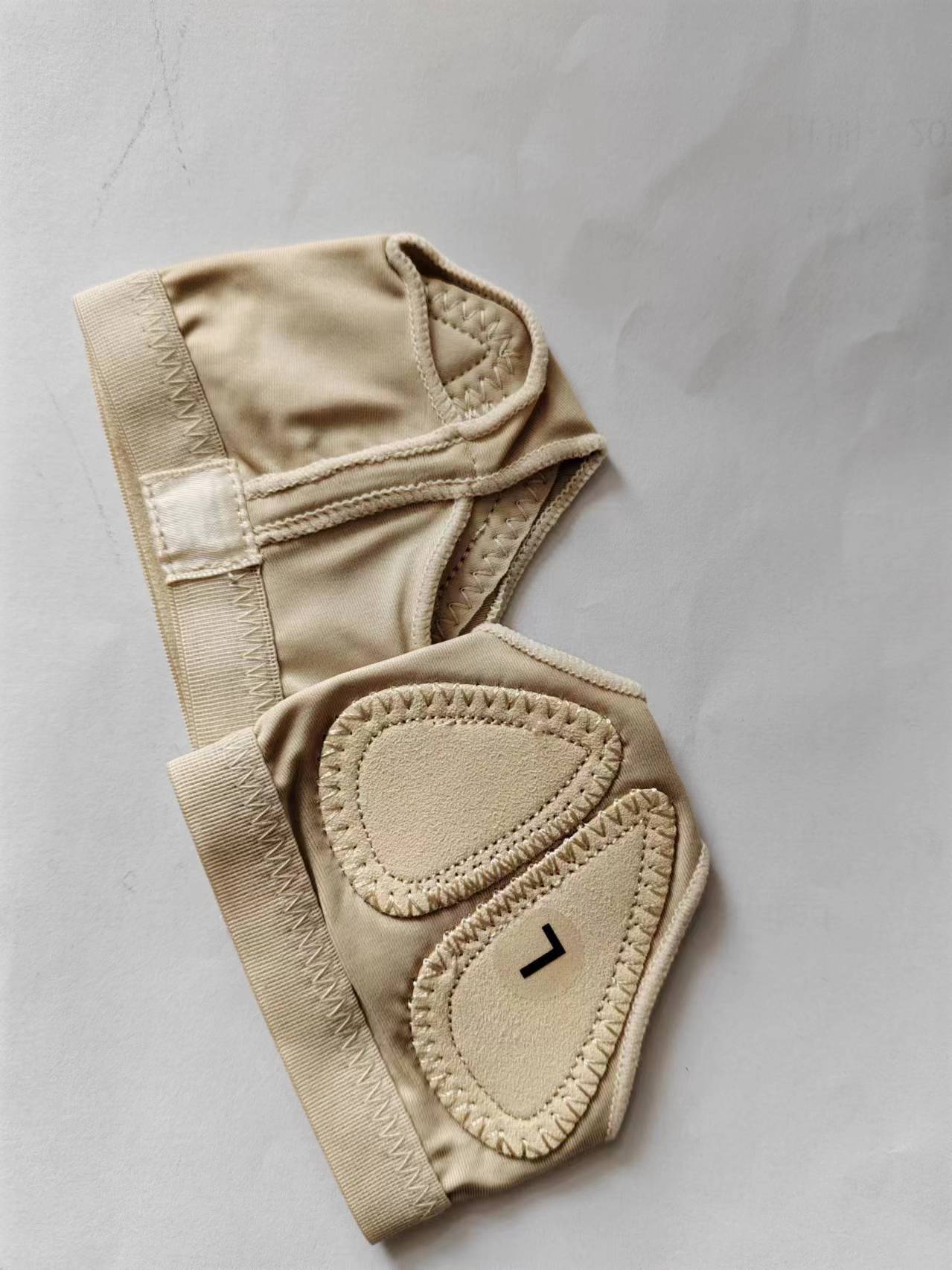 1714 Foot Thongs Undies Ballet Jazz Gym Yoga Exercise Training Contemporary Toe Pads Half Sole Modern Socks Sandal: S / Beige