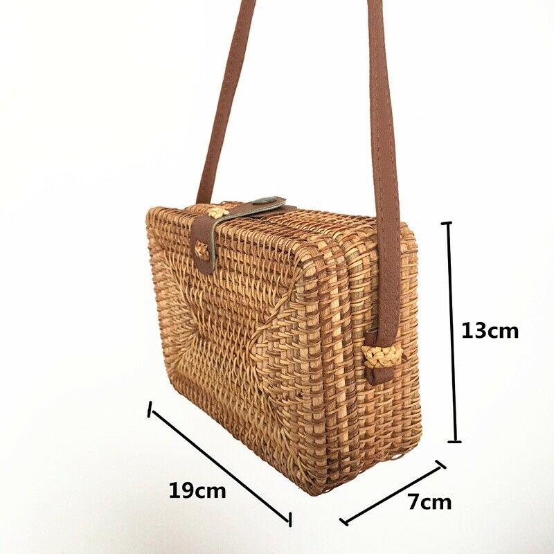 Retro style Women Hand-Woven Rattan Bag Lady Straw Purse Wicker Crossbody Beach Bag