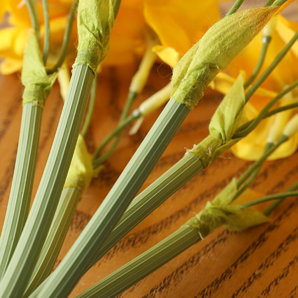 Kunstig narsissbukett silkesimulering påskelilje blomst hjemmearrangement bryllupsfest fest dekorasjon