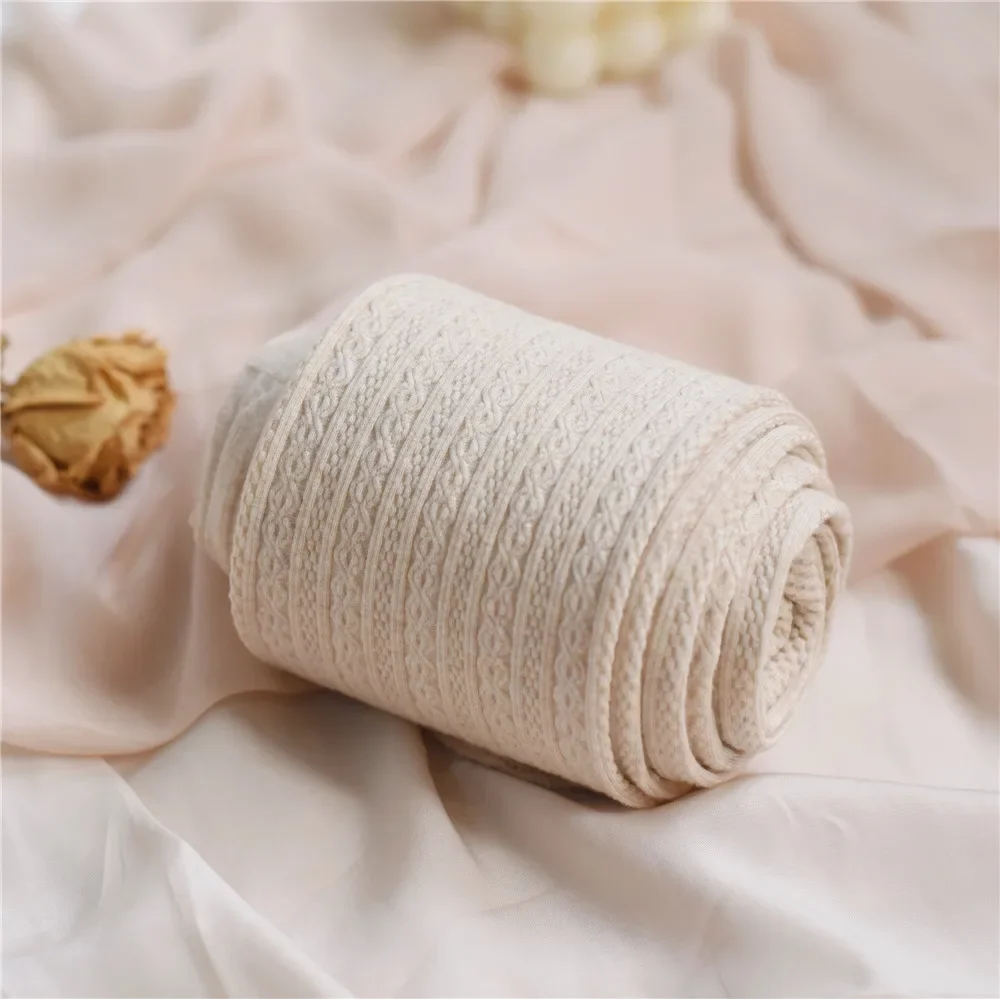 Japanse Winter Verticale Bar Warme Panty Haver Kleur Mager Volledige Voet Verdikte Basis Sokken Snoep Kleur Foundation Pluche Panty: Goud